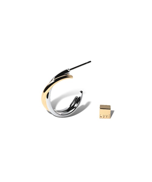 Lyvi(ライビィ)の「バイカラー / Crossed Layer Hoop Pierce-Contrast Edition / 金属アレルギー対応(ピアス(両耳用)・レディース・ゴールド系その他・FREE)」の9枚目の写真