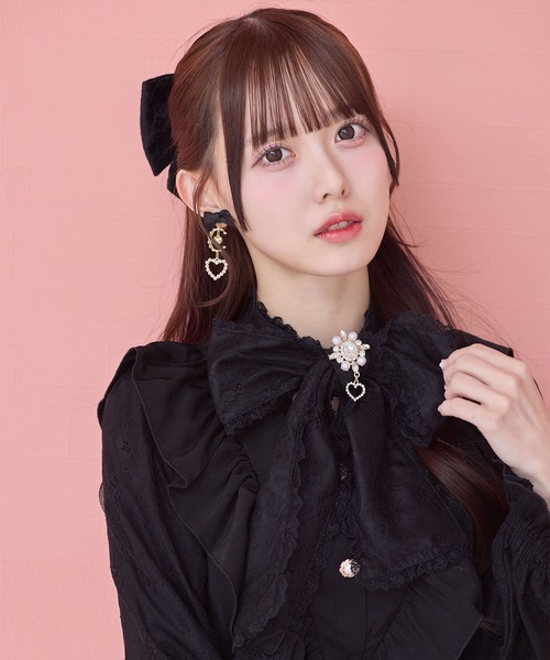 ROJITA(ロジータ)の「レース袖長袖ボウタイブラウス(シャツ/ブラウス・レディース・ブラック/ホワイト・FREE)」の6枚目の写真