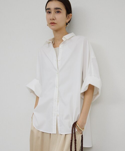 GALLARDAGALANTE(ガリャルダガランテ)の「ハーフスリーブシャツ(シャツ/ブラウス・レディース・グレイッシュベージュ/サックスブルー/ホワイト/ネイビー・FREE)」の8枚目の写真