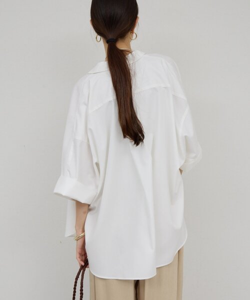 GALLARDAGALANTE(ガリャルダガランテ)の「ハーフスリーブシャツ(シャツ/ブラウス・レディース・グレイッシュベージュ/サックスブルー/ホワイト/ネイビー・FREE)」の11枚目の写真