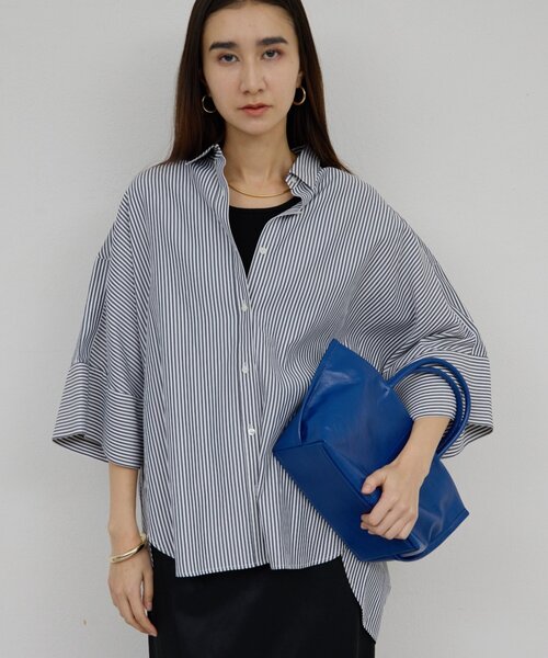 GALLARDAGALANTE（ガリャルダガランテ）の「ハーフスリーブシャツ（シャツ/ブラウス・レディース・グレイッシュベージュ/サックスブルー/ホワイト/ネイビー・FREE）」の16枚目の写真