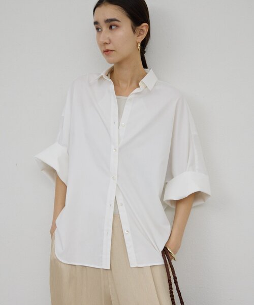 GALLARDAGALANTE（ガリャルダガランテ）の「ハーフスリーブシャツ（シャツ/ブラウス・レディース・グレイッシュベージュ/サックスブルー/ホワイト/ネイビー・FREE）」の6枚目の写真