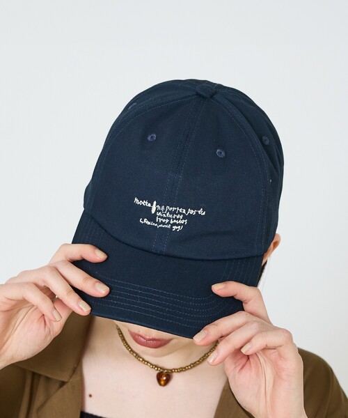 LY（エルワイ）の「【LY】Letter cap　レトロ 刺繍 ロゴ キャップ（キャップ・レディース・ライトグレー/ダークネイビー/イエロー・フリー）」の17枚目の写真