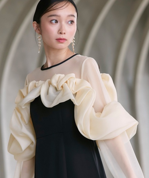 RUIRUE BOUTIQUE（ルイルエブティック）の「オケージョン 結婚式ドレス ｜ ボリュームラッフル フレアワンピース ドレス ｜ パーティードレス・オケージョンドレス・お呼ばれドレス・セレモニードレス・ワンピース（ドレス・レディース・チャコール/ブラック/ブラック×ベージュ・S/M/L）」の6枚目の写真