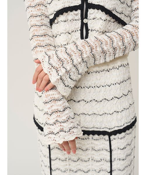 SNIDEL（スナイデル）の「クロシェニットトップス（ニット/セーター・レディース・その他/イエロー/ネイビー・F）」の4枚目の写真