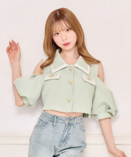 apres jour(アプレジュール)の「ビジューボタンパフスリーブツイードトップス(シャツ/ブラウス・レディース・ブラック/ライトブルー/ピンクベージュ/オフホワイト/ミント・フリー/X-LARGE)」の3枚目の写真