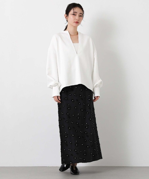 Gready Brilliant(グレディブリリアン)の「LU裏毛キーネックカットソー(Tシャツ/カットソー・レディース・グレイッシュベージュ/チャコールグレー/オフホワイト・38)」の4枚目の写真