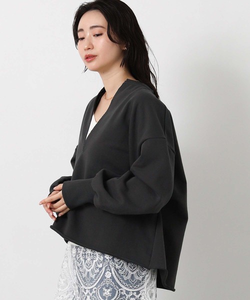 Gready Brilliant(グレディブリリアン)の「LU裏毛キーネックカットソー(Tシャツ/カットソー・レディース・グレイッシュベージュ/チャコールグレー/オフホワイト・38)」の17枚目の写真