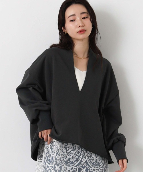 Gready Brilliant(グレディブリリアン)の「LU裏毛キーネックカットソー(Tシャツ/カットソー・レディース・グレイッシュベージュ/チャコールグレー/オフホワイト・38)」の19枚目の写真