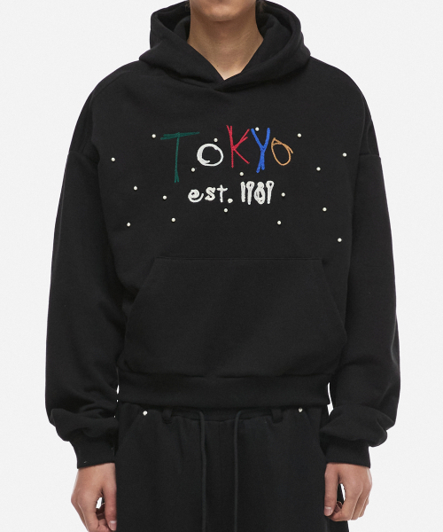 DNSR（ディーエヌエスアール）の「クロップ東京フードパーカー ブラック（パーカー・メンズ・その他・MEDIUM/LARGE/X-LARGE）」の2枚目の写真