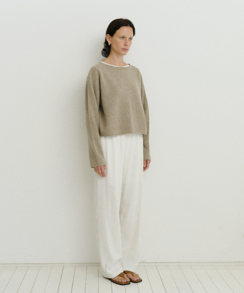 URAGO（ユラーゴ）の「Vertical banding pants（その他パンツ・レディース・ブラック/アイボリー・FREE）」の3枚目の写真