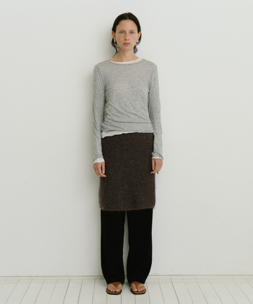 URAGO（ユラーゴ）の「Vertical banding pants（その他パンツ・レディース・ブラック/アイボリー・FREE）」の6枚目の写真