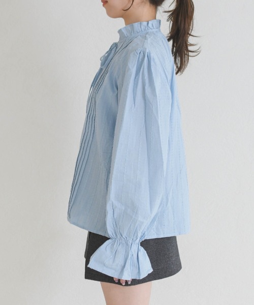 MISCH MASCH（ミッシュマッシュ）の「2026春夏新作 WEB限定 フリルカラー前リボンブラウス（シャツ/ブラウス・レディース・ホワイト/ブルー/イエロー・ﾌﾘ-）」の5枚目の写真