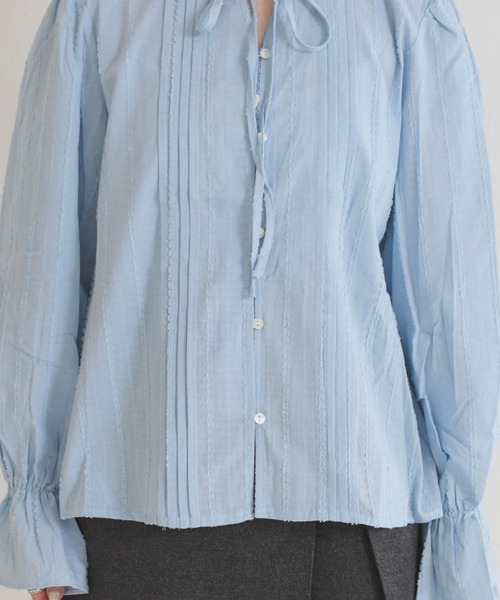 MISCH MASCH（ミッシュマッシュ）の「2026春夏新作 WEB限定 フリルカラー前リボンブラウス（シャツ/ブラウス・レディース・ホワイト/ブルー/イエロー・ﾌﾘ-）」の10枚目の写真