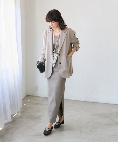 RIVE DROITE（リヴドロワ）の「【こなれ感抜群/接触冷感】ワイドショルダージャケット（テーラードジャケット・レディース・ブラック/ベージュ・FREE）」の14枚目の写真