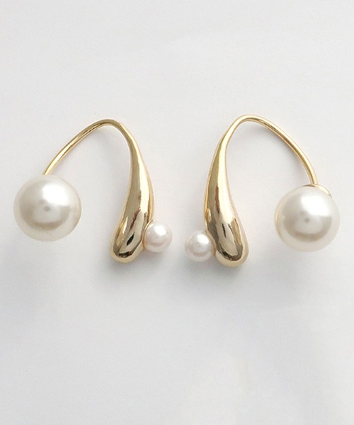 ISS(イズ)の「ISS イズ:フックパールキャッチピアス(ピアス(両耳用)・レディース・シルバー/ゴールド・FREE)」の3枚目の写真