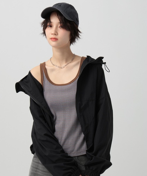 BAYFLOW（ベイフロー）の「[インナーのストラップが見えにくい仕様]コンフォートタンクトップ（タンクトップ・レディース・ブラック/ブラウン/レッド/オフホワイト・SMALL/MEDIUM）」の19枚目の写真