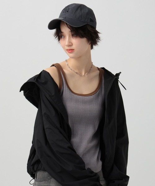 BAYFLOW（ベイフロー）の「[インナーのストラップが見えにくい仕様]コンフォートタンクトップ（タンクトップ・レディース・ブラック/ブラウン/レッド/オフホワイト・SMALL/MEDIUM）」の18枚目の写真