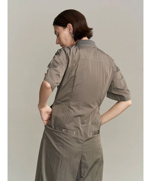 UN3D.（アンスリード）の「TRIANGLE TUCK STITCH AIO / トライアングルタックステッチオールインワン（つなぎ/オールインワン・レディース・グレー/ブラック・38/36）」の11枚目の写真