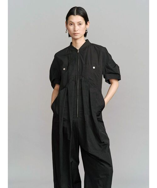 UN3D.（アンスリード）の「TRIANGLE TUCK STITCH AIO / トライアングルタックステッチオールインワン（つなぎ/オールインワン・レディース・グレー/ブラック・38/36）」の18枚目の写真