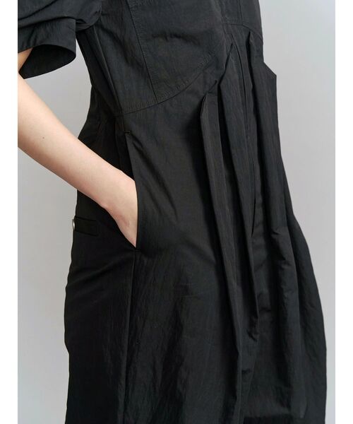 UN3D.（アンスリード）の「TRIANGLE TUCK STITCH AIO / トライアングルタックステッチオールインワン（つなぎ/オールインワン・レディース・グレー/ブラック・38/36）」の22枚目の写真