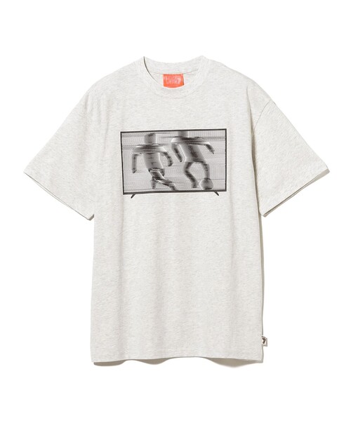 BEAMS T(ビームスティー)の「【別注】WGN / Global Broadcast T-shirt(Tシャツ/カットソー・メンズ・ライトグレー・L/M/XL)」の1枚目の写真