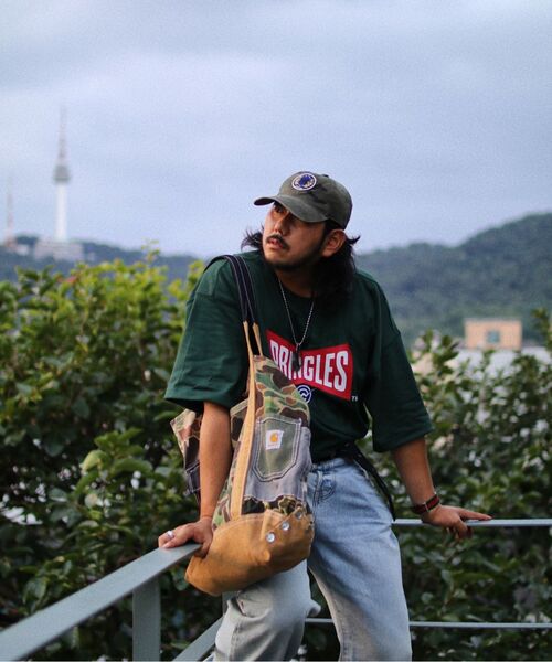 KALAPATTHAR（カラパタール）の「[PRINGLES x KALAPATTHAR] Bowtie T-Shirt - Green（Tシャツ/カットソー・メンズ・その他・MEDIUM/LARGE/X-LARGE）」の6枚目の写真