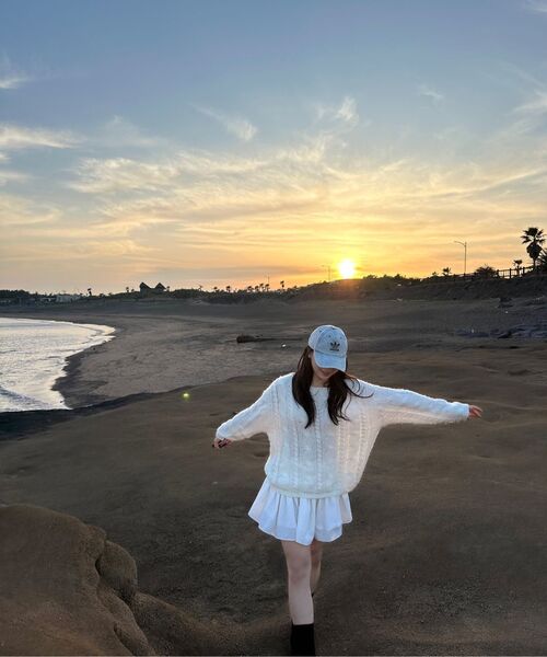 WITHOUT SUMMER(ウィズアウトサマ)の「シナモンケーブルニット_アイボリー(ニット/セーター・レディース・その他・FREE)」の3枚目の写真