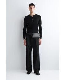 COS（コス）の「BRUNSWICK ベルトバッグ - クロコ調スエード（ボディバッグ/ウエストポーチ）」