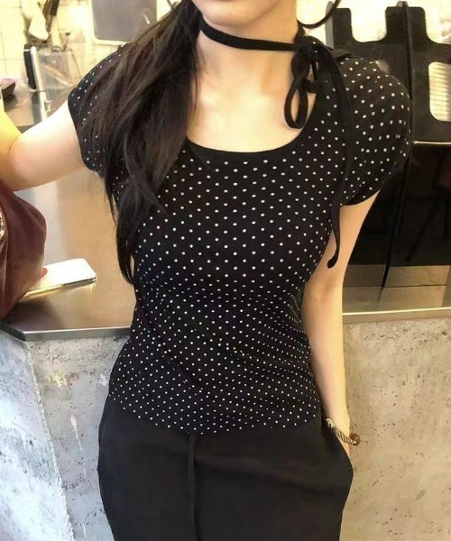 ViViDAY(ビビデー)の「襟リボン ドット柄半袖tシャツ(Tシャツ/カットソー・レディース・ブラック/オフホワイト・M)」の7枚目の写真