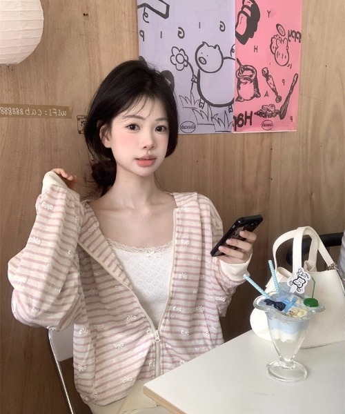Ritzy（リッツィー）の「ボーダー柄　リボン刺繍パーカー（パーカー・レディース・ピンク・S/M/L）」の9枚目の写真