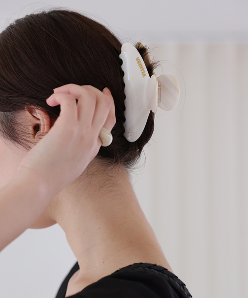 SLOBE IENA(スローブイエナ)の「《追加》VESITIA ヘアバレッタ CLAW CLIPS(バレッタ/ヘアクリップ・レディース・ホワイト/ブラウン/キャメル/ライトグリーン/ピンク・FREE)」の1枚目の写真