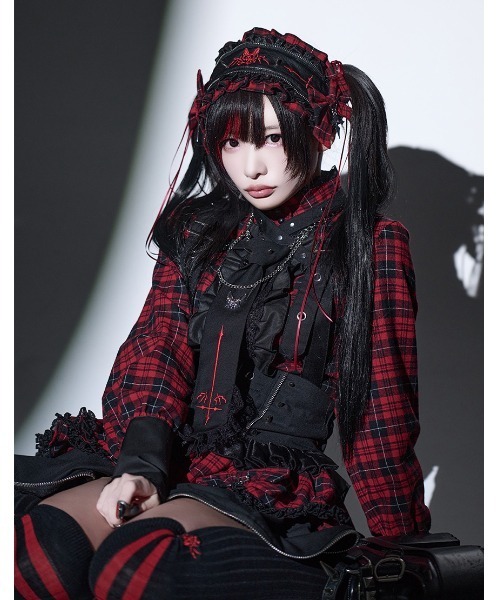 Grrr the Lipper(ガルルザリッパー)の「『Grrr the Lipper/ガルル・ザ・リッパー』御棘嬢園レムネちゃんの拘束吊りスカート(スカート・レディース・ブラック/ブラック×レッド・M/S)」の15枚目の写真