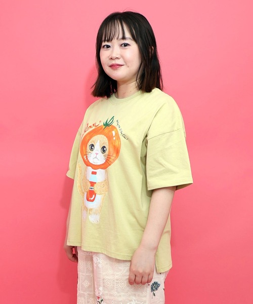 ScoLar(スカラー)の「ScoLar(スカラー) トマトにゃんこ柄プリントTシャツ(Tシャツ/カットソー・レディース・ブラック/イエロー/オフホワイト・MEDIUM)」の9枚目の写真
