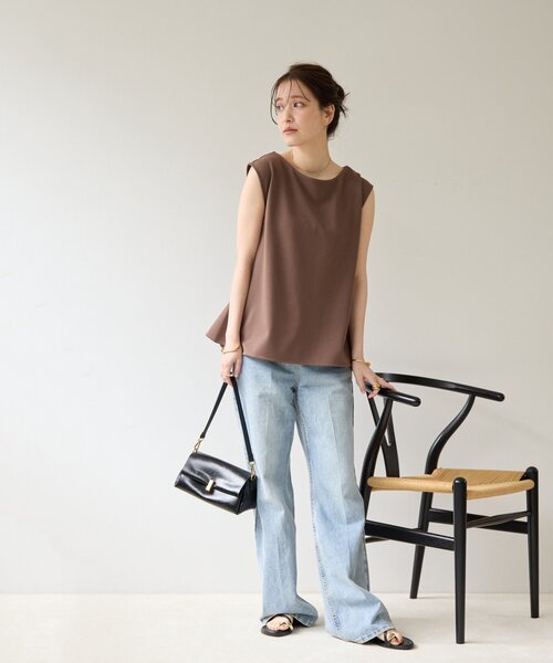 DISCOAT(ディスコート)の「【Noka/WEB限定】カットジョーゼットプレートTシャツ(Tシャツ/カットソー・レディース・モカ/ブラック/オフホワイト・FREE)」の19枚目の写真