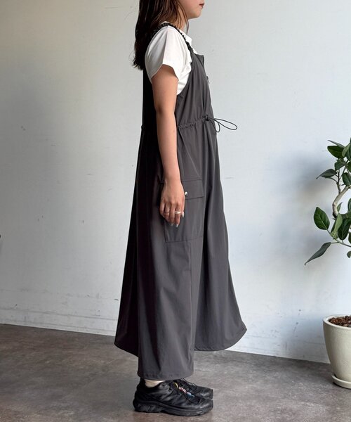 CPCM(シーピーシーエム)の「【2点セット】ストレッチナイロンパッカブルジップワンピース(ワンピース・レディース・ブラック/ベージュ/チャコールグレー・FREE)」の10枚目の写真