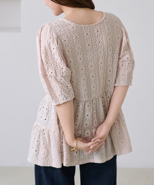 apres jour clair(アプレジュールクレア)の「【apres jour clair】フラワーレースティアードプルオーバー(Tシャツ/カットソー・レディース・ブラック/ベージュ/アイボリー・X-LARGE/フリー)」の15枚目の写真