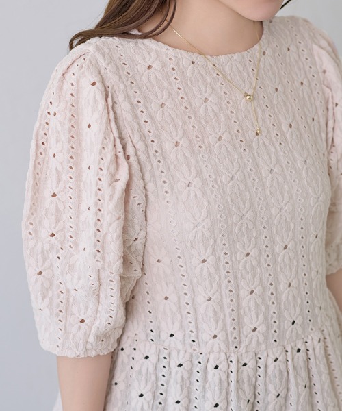 apres jour clair(アプレジュールクレア)の「【apres jour clair】フラワーレースティアードプルオーバー(Tシャツ/カットソー・レディース・ブラック/ベージュ/アイボリー・X-LARGE/フリー)」の21枚目の写真