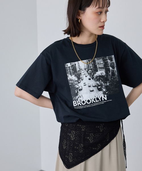 CROSS FUNCTION(クロスファンクション)の「《UV》エブ楽 Brooklynフォトプリント クール Tシャツ【CROSS FUNCTION/クロスファンクション】(Tシャツ/カットソー・レディース・オフホワイト/チャコールグレー・LL/L/M)」の8枚目の写真