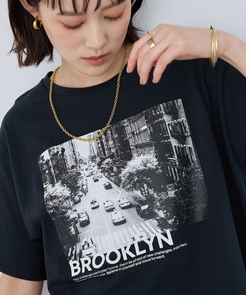 CROSS FUNCTION(クロスファンクション)の「《UV》エブ楽 Brooklynフォトプリント クール Tシャツ【CROSS FUNCTION/クロスファンクション】(Tシャツ/カットソー・レディース・オフホワイト/チャコールグレー・LL/L/M)」の6枚目の写真