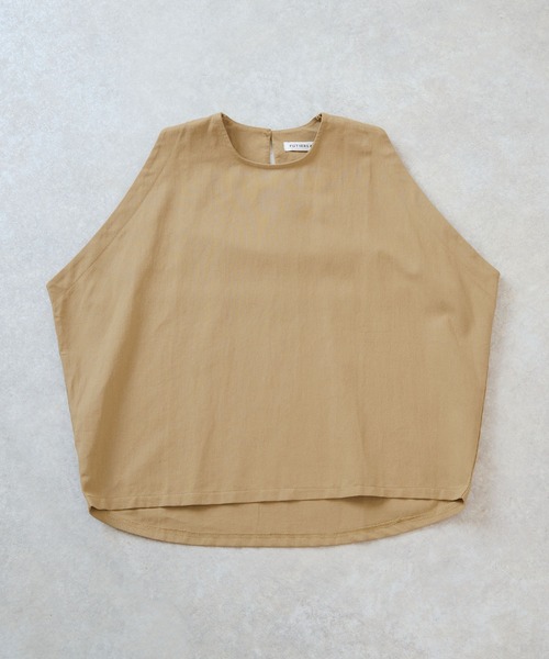 STELLA FISH（ステラフィッシュ）の「変形ショルダーノースリーブトップス（Tシャツ/カットソー・レディース・ブラック/オフホワイト/ベージュ・FREE）」の10枚目の写真
