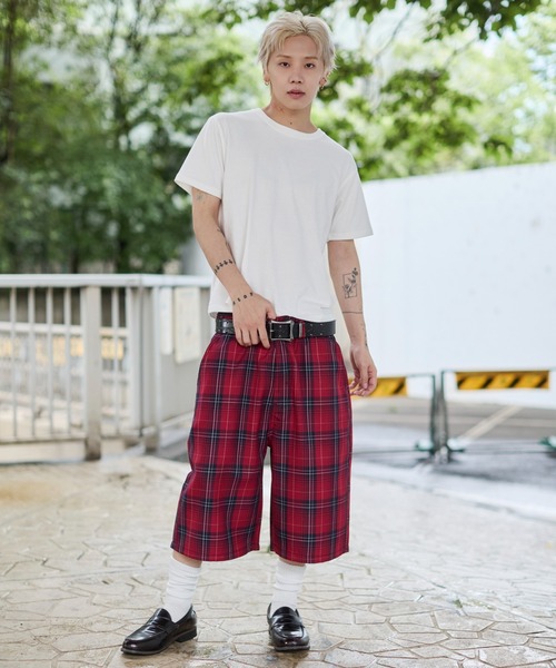 WEGO(ウィゴー)の「WEGO/【26年春夏新作】バギーチェックショーツ(その他パンツ・メンズ・レッド系その他2/ブラック系その他2・MEDIUM/LARGE)」の4枚目の写真