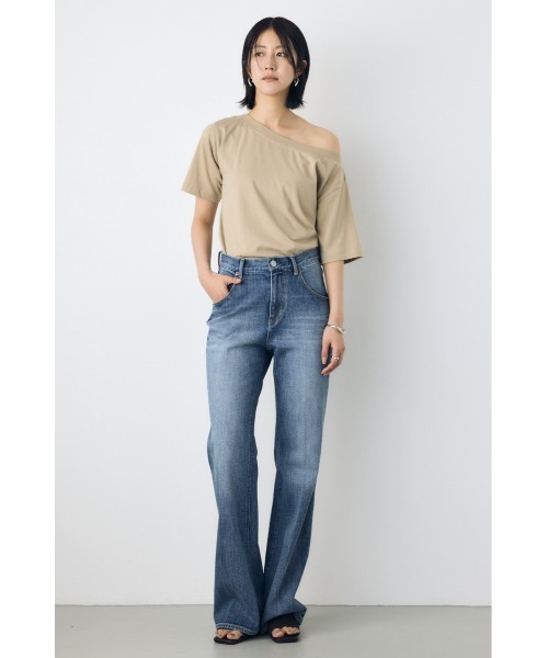 AZUL by moussy（アズールバイマウジー）の「【サイズ,身長別画像あり】【接触冷感】ひんやり♪クールタッチワンショルダーカットトップス　夏服　春服（Tシャツ/カットソー・レディース・ライトブラック/オフホワイト/ベージュ/ライトブルー・MEDIUM/SMALL）」の9枚目の写真