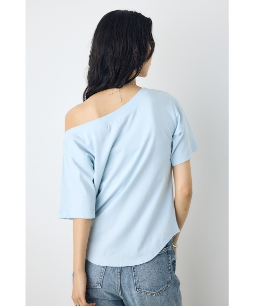 AZUL by moussy（アズールバイマウジー）の「【サイズ,身長別画像あり】【接触冷感】ひんやり♪クールタッチワンショルダーカットトップス　夏服　春服（Tシャツ/カットソー・レディース・ライトブラック/オフホワイト/ベージュ/ライトブルー・MEDIUM/SMALL）」の13枚目の写真