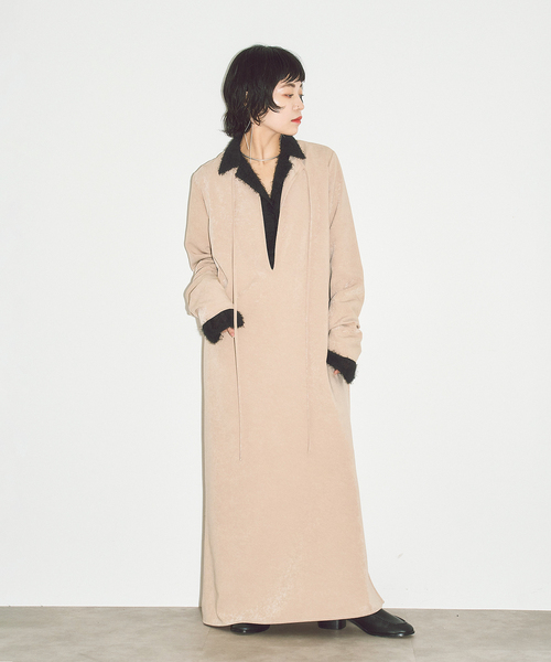 CITYSHOP（シティーショップ）の「《追加》VELVET LEAN KAFTAN DRESS：ワンピース（ワンピース・レディース・ベージュ/ブラック・36/38）」の16枚目の写真