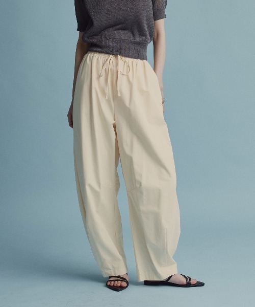 W:Huku(フーク)の「【W:Huku / スムースタッチコットン】バレルレッグ イージーパンツ / Smooth Touch Cotton Easy Pants(その他パンツ・レディース・ベージュ系その他/ブラック/オフホワイト・FREE)」の19枚目の写真