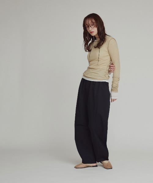 W:Huku(フーク)の「【W:Huku / スムースタッチコットン】バレルレッグ イージーパンツ / Smooth Touch Cotton Easy Pants(その他パンツ・レディース・ベージュ系その他/ブラック/オフホワイト・FREE)」の16枚目の写真