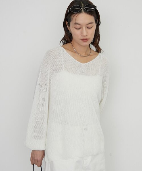 LOUNGEDRESS（ラウンジドレス）の「《さらりと上品/華奢見え》【JAPAN MADE】和紙鹿子2WAYニット（ニット/セーター・レディース・ブラック/オフホワイト/ベージュ・FREE）」の5枚目の写真