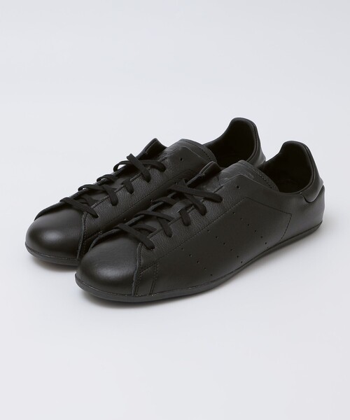 SHIPS(シップス)の「adidas: STAN SMITH LO PRO(スニーカー・メンズ・ブラック・8)」の1枚目の写真