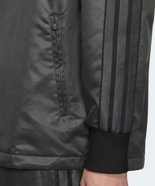 adidas(アディダス)の「Stadium Gold レギュラーフィットクライマウォーム メッシュ裏地付きウーブン フルジップ ジャケット / ジャージ / アディダス adidas(ジャージ・メンズ・ブラック×ブラック・XX-LARGE/LARGE/MEDIUM/SMALL/X-LARGE/X-SMALL)」の6枚目の写真